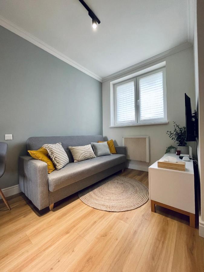 Myslbekova 17 Apartment